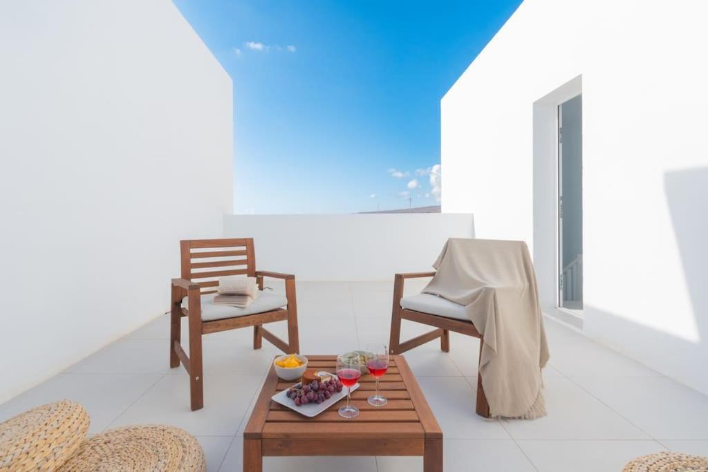 Casa Lolalo - Modern Villa With Pool, 15Min Walk To Marina Rubicon Playa Blanca  Exteriör bild